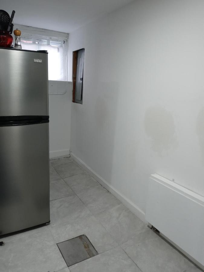 "Cozy Basement Retreat Just 40 Minutes To Nyc!" Leilighet Irvington Eksteriør bilde