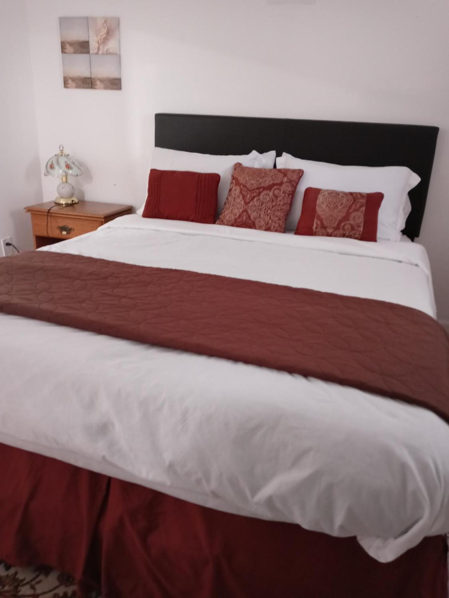 "Cozy Basement Retreat Just 40 Minutes To Nyc!" Leilighet Irvington Eksteriør bilde