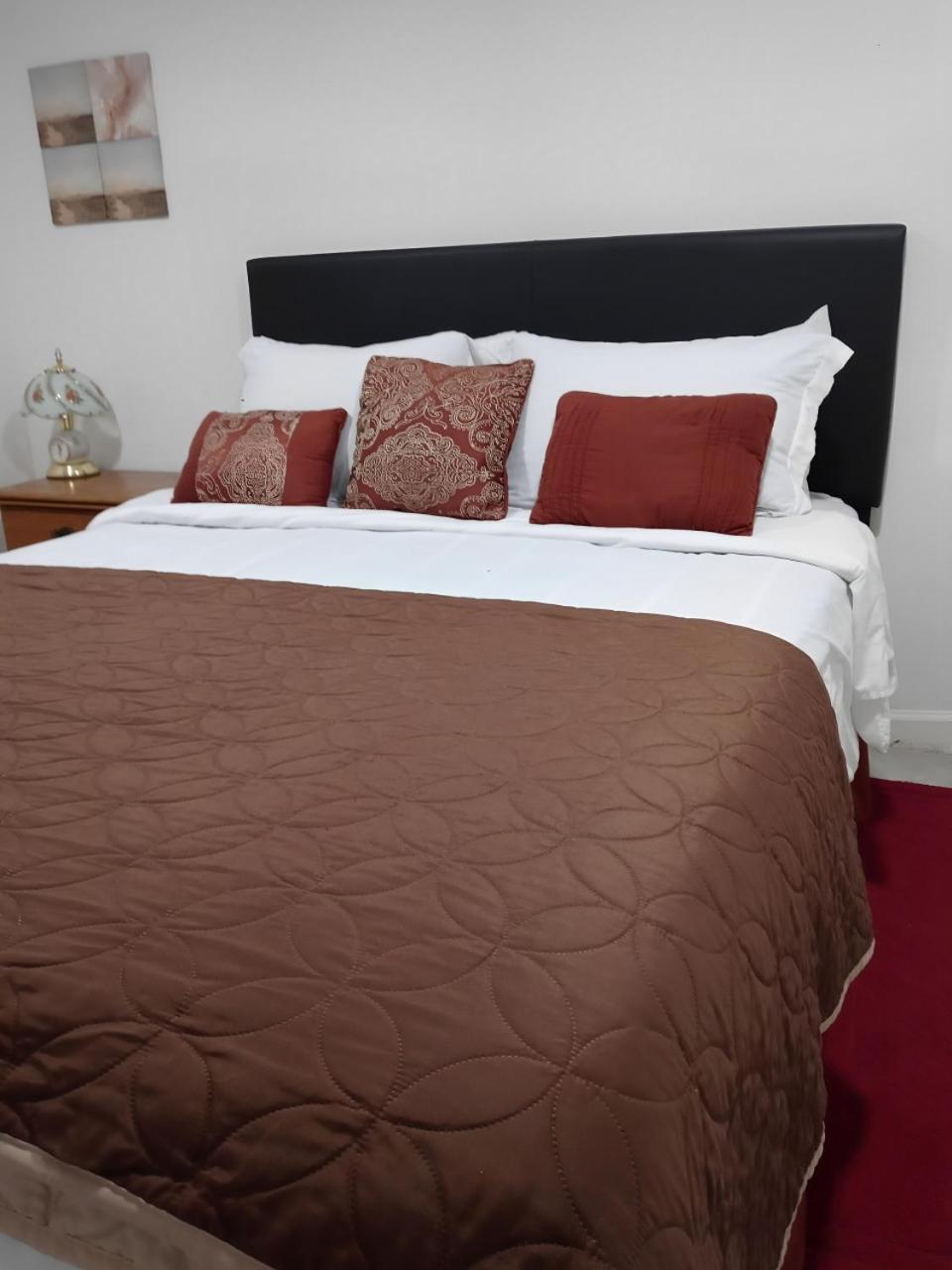 "Cozy Basement Retreat Just 40 Minutes To Nyc!" Leilighet Irvington Eksteriør bilde